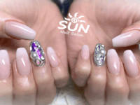 ビジュー＆ベイビーブーマーネイル