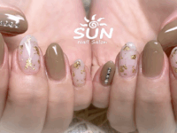 シアー系大人ネイル