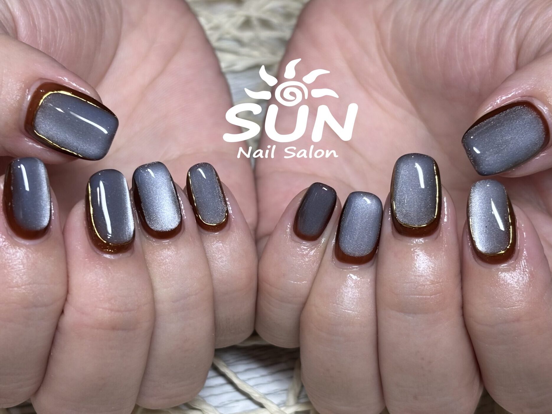ブラウン×くすみブルーマグネットネイル